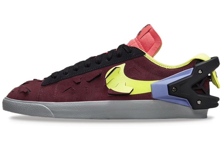 Nike DN2067-600 — side view