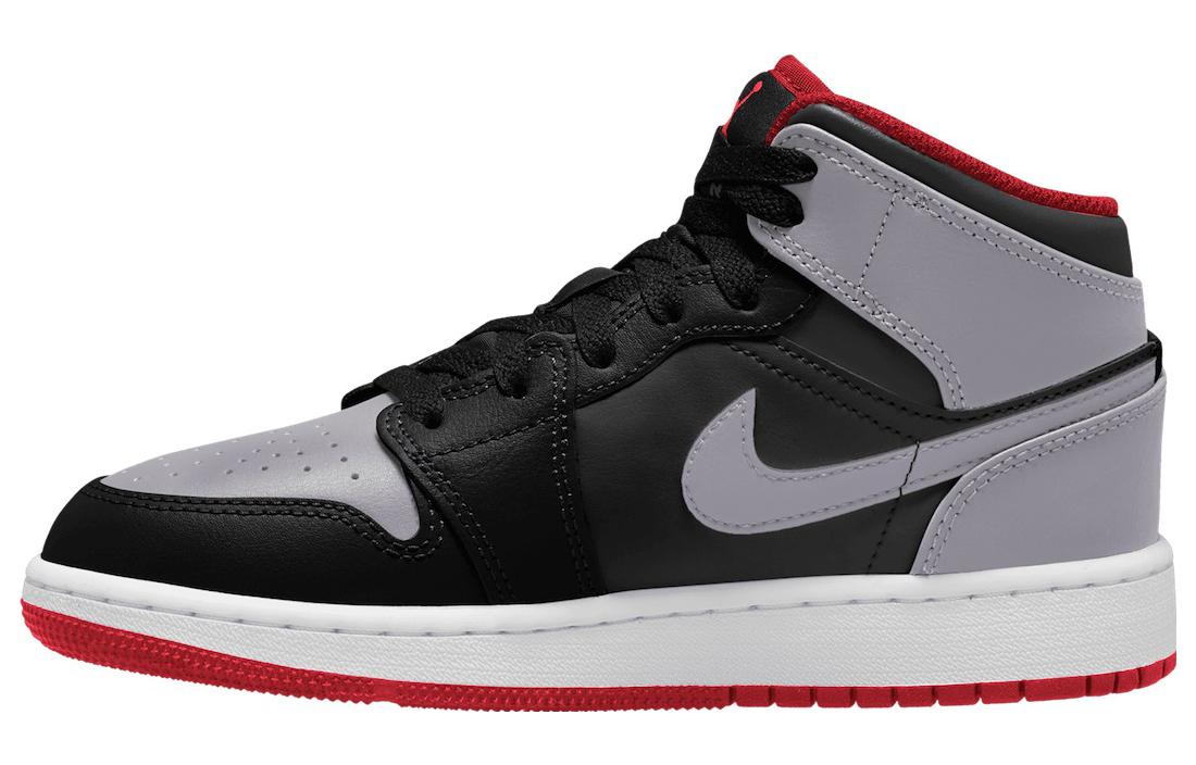 Jordan DQ8423-006 — side view
