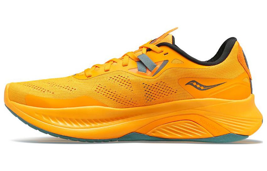 Saucony S20684-30 — side view