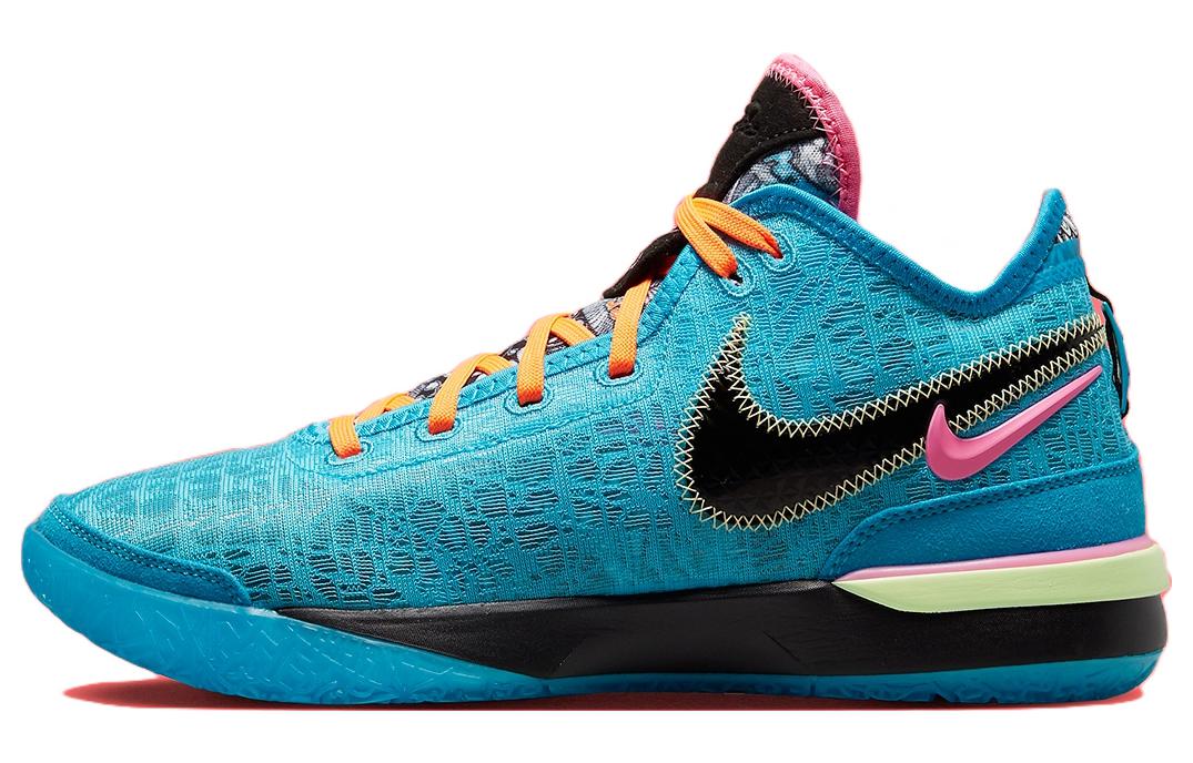 Nike DR8788-900 — side view